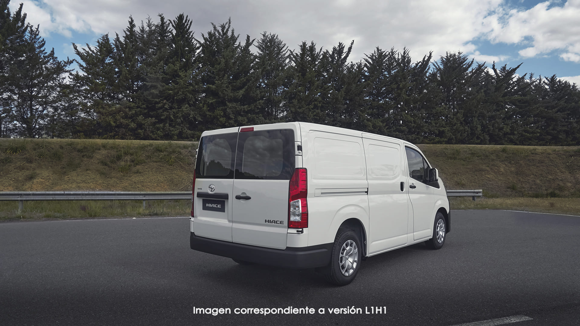 hiace_exterior2